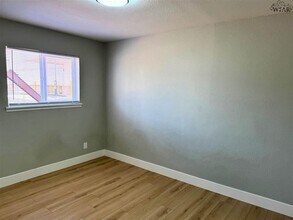 1710 10th St in Wichita Falls, TX - Building Photo - Building Photo