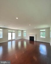 10512 Norman Ave in Fairfax, VA - Building Photo - Building Photo