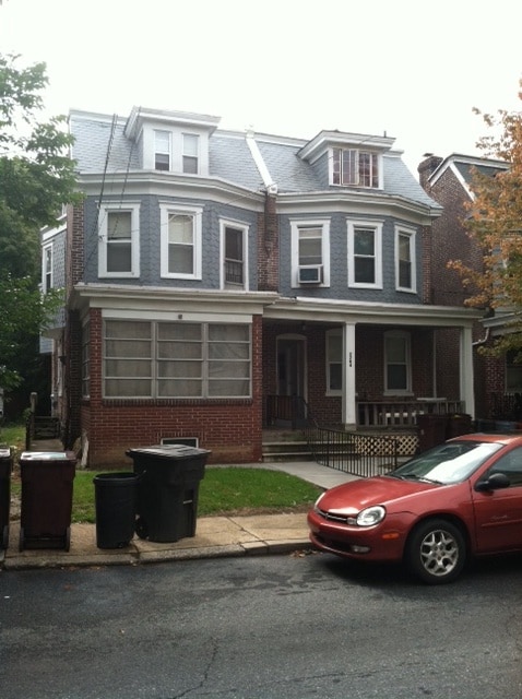 2204-2206 N Monroe St in Wilmington, DE - Foto de edificio