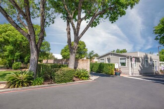 Lee's Mobile Home Park in Vacaville, CA - Building Photo - Building Photo