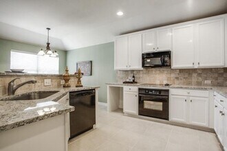 8408 Brown Stone Ln in Frisco, TX - Building Photo - Building Photo