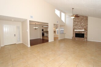 2731 Colony Dr in Sugar Land, TX - Building Photo - Building Photo