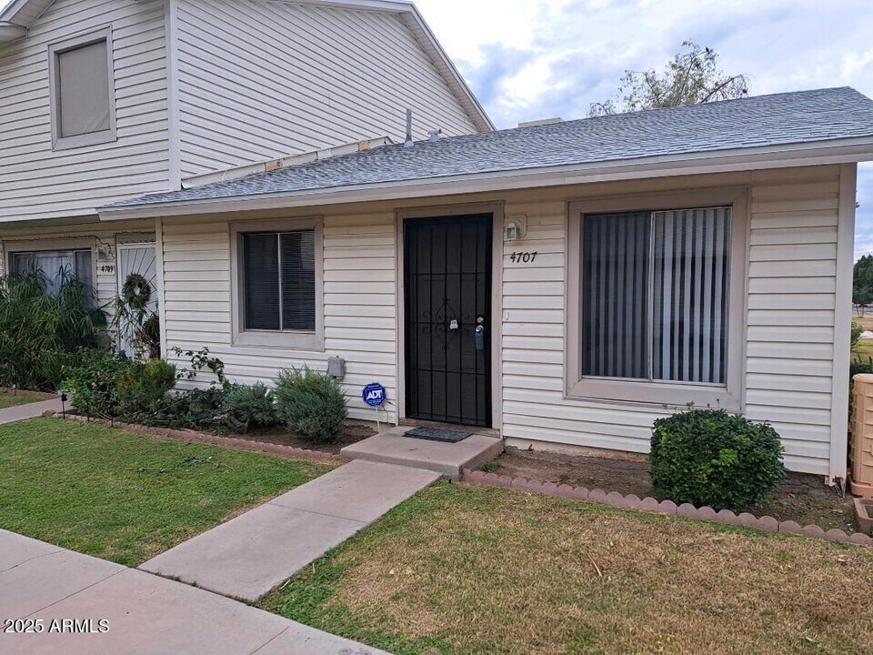 4707 S Stanley Pl in Tempe, AZ - Building Photo