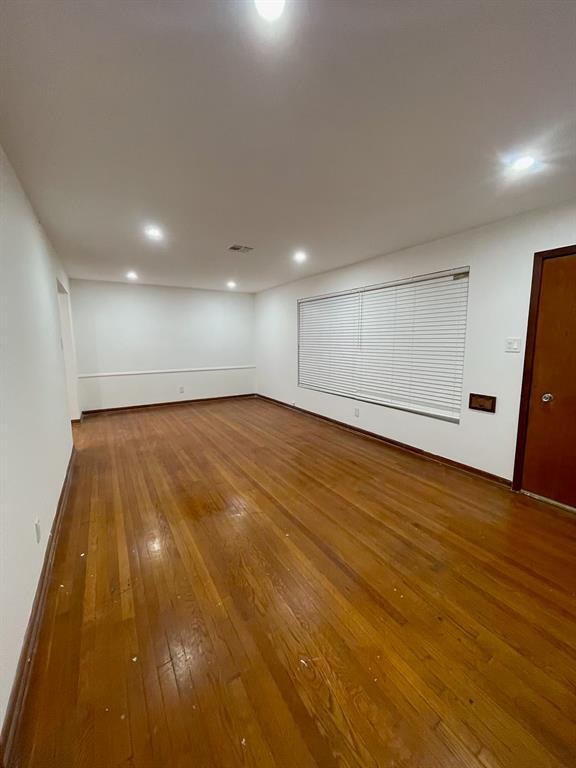 225 W Spreading Oak Dr in Houston, TX - Building Photo - Building Photo
