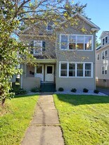 61 Burr St, Unit Floor 2 in West Hartford, CT - Building Photo