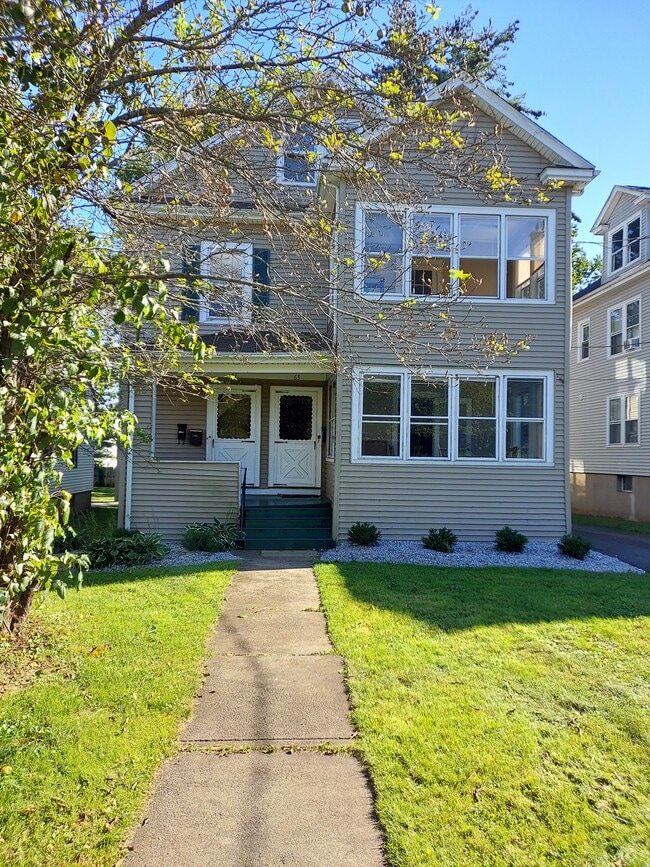 61 Burr St, Unit Floor 2