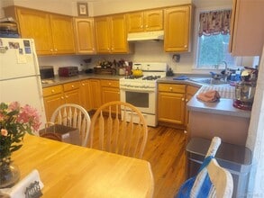 29 High St in Katonah, NY - Building Photo - Building Photo