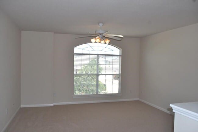 4911 Amorgas Isle Dr