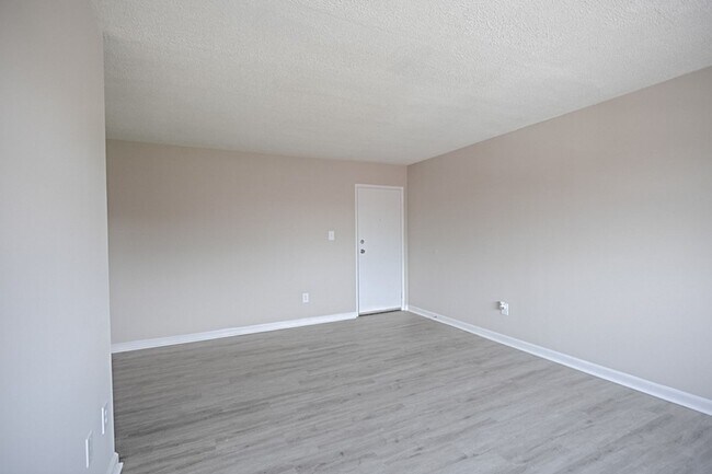 12 Halley Pl SE in Washington, DC - Building Photo - Building Photo