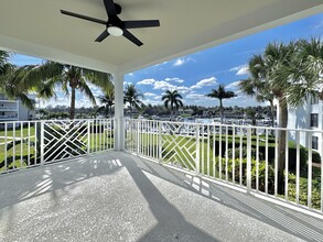 424 Bay Colony Dr N in Juno Beach, FL - Building Photo - Building Photo