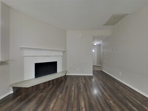 2002 Briar Grove Dr in Conroe, TX - Building Photo - Building Photo