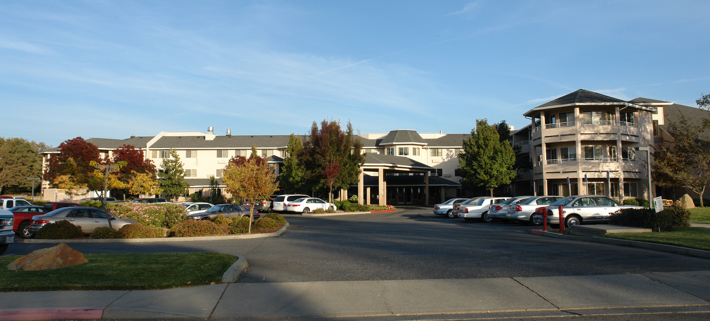 Solstice Senior Living at Auburn in Auburn, CA - Building Photo