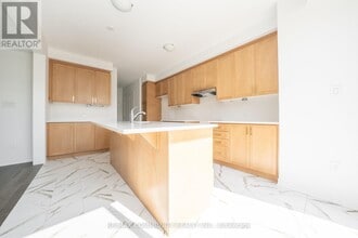 3430 Braeside Wy in Pickering, ON - Building Photo - Building Photo