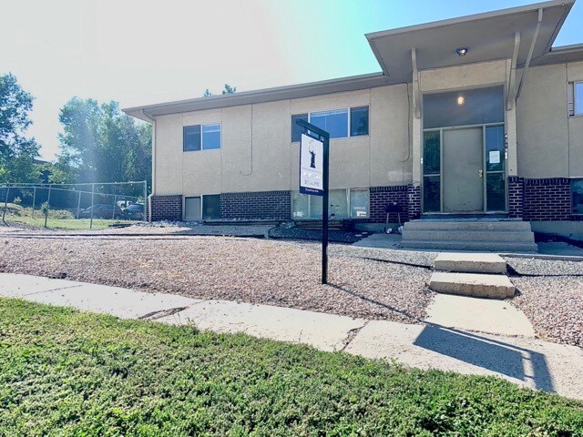 4319 Dewey Dr in Colorado Springs, CO - Building Photo
