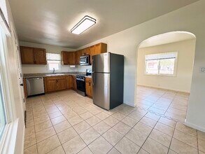 1211 N Richey Blvd in Tucson, AZ - Building Photo - Building Photo