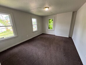 4319 S Park Dr in Fort Wayne, IN - Building Photo - Building Photo