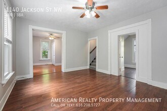 1140 Jackson St NW in Grand Rapids, MI - Building Photo - Building Photo