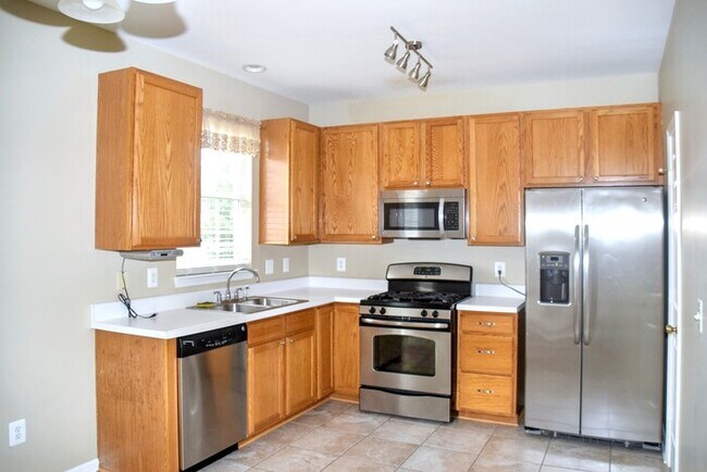 442 Andromeda Terrace NE in Leesburg, VA - Building Photo - Building Photo