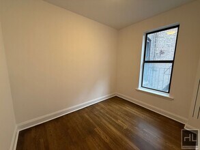 YORK AVENUE in New York, NY - Building Photo - Building Photo