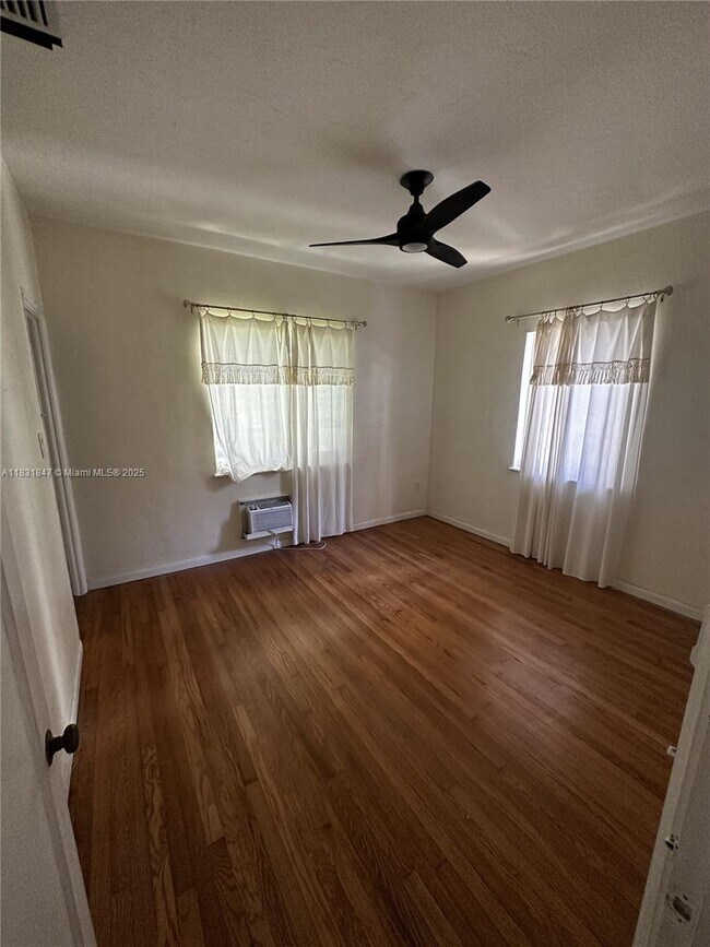 property at 1560 Jefferson Ave