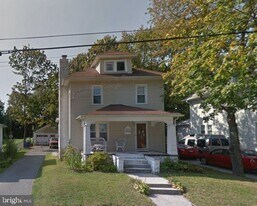 221 Laurel Ave in Glassboro, NJ - Building Photo