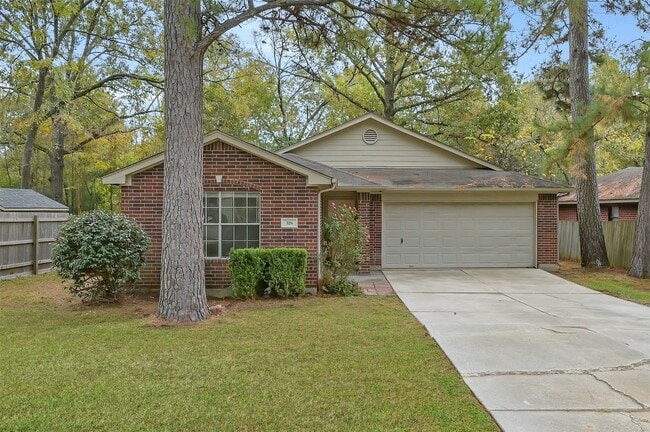 318 Paradise Ln in Montgomery, TX - Building Photo - Building Photo