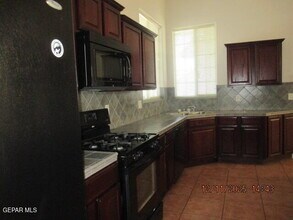 7351 9th St in Canutillo, TX - Building Photo - Building Photo