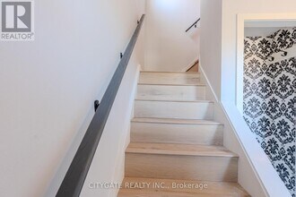 209 Homewood Ave in Hamilton, ON - Building Photo - Building Photo