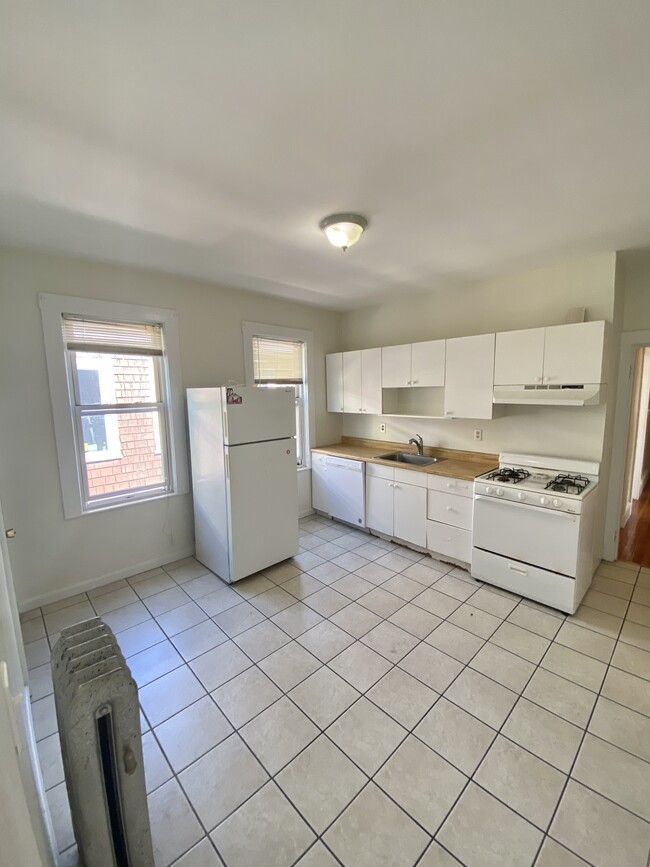 7 Harvard Ter, Unit 2