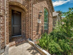 7408 Durand Dr in Irving, TX - Building Photo - Building Photo