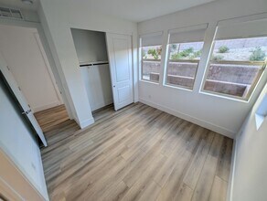 675 Agate Bridge St in Las Vegas, NV - Building Photo - Building Photo