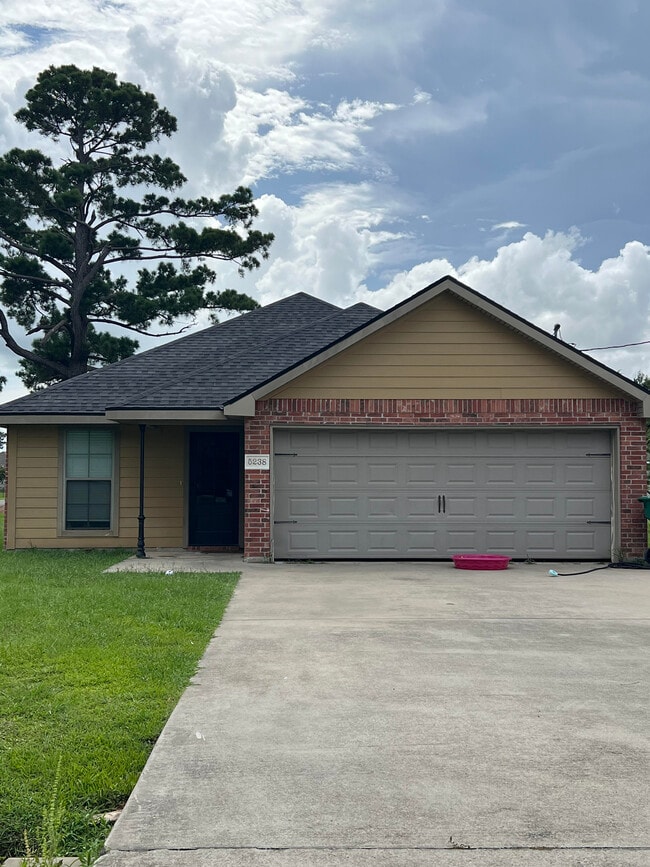 property at 5238 Ogea Rd
