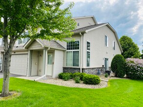 363 Ojibway Path in Lino Lakes, MN - Building Photo - Building Photo