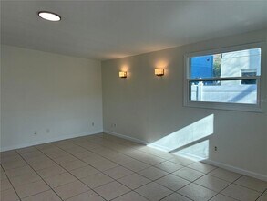 6905 S Trask St in Tampa, FL - Foto de edificio - Building Photo