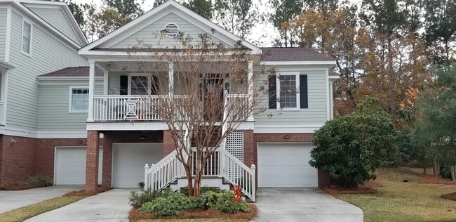 property at 5377 5th Fairway Dr