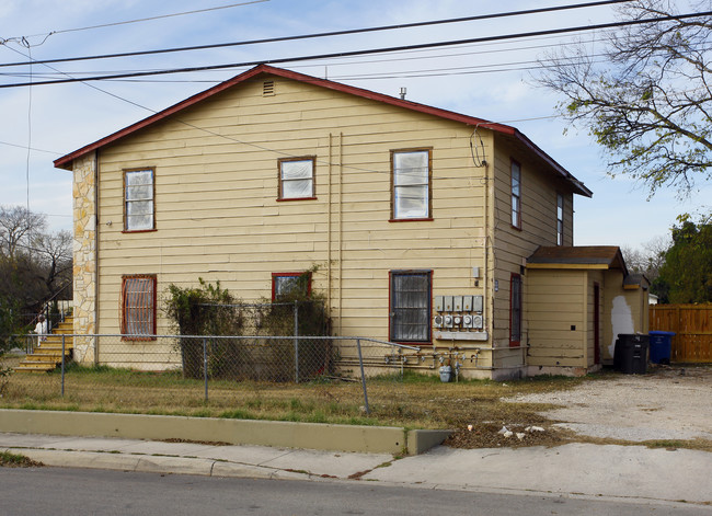 918 Logwood Ave in San Antonio, TX - Building Photo - Building Photo