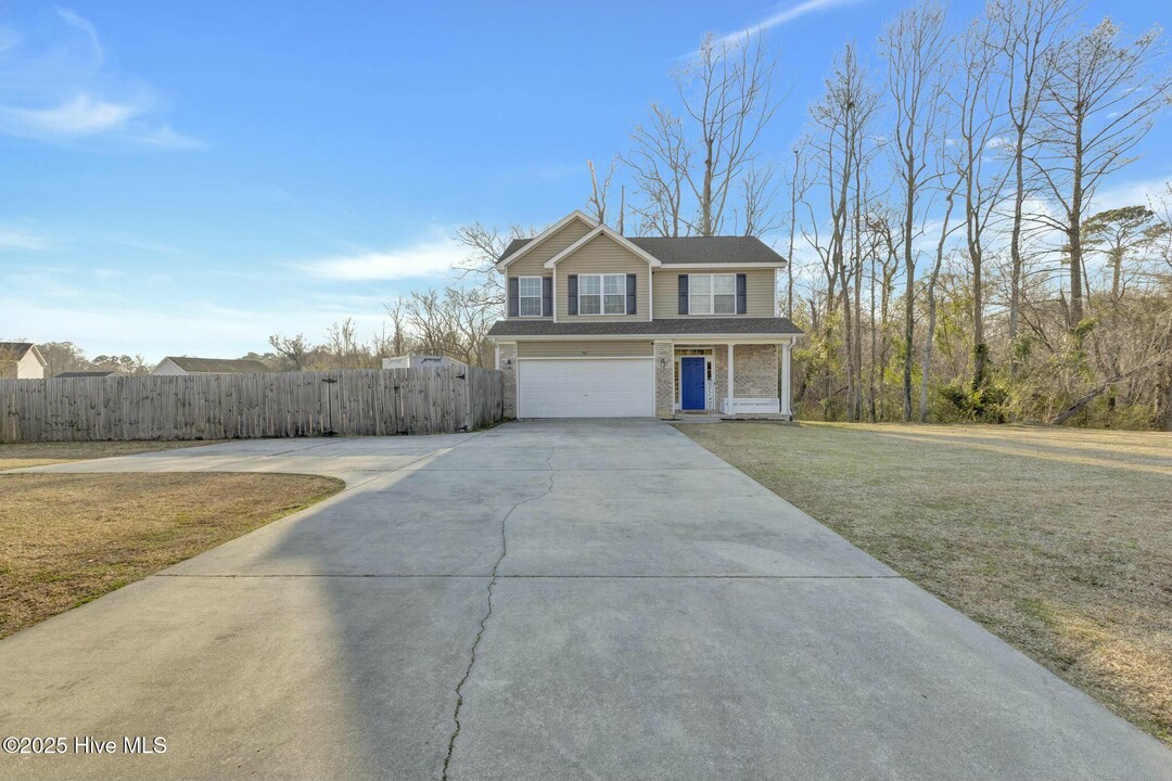 367 Cow Horn Rd in Richlands, NC - Building Photo