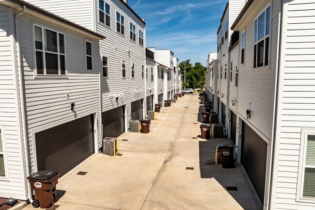 2AVES in Nashville, TN - Building Photo - Building Photo