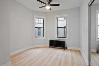 1310 W Birchwood Ave in Chicago, IL - Building Photo - Building Photo