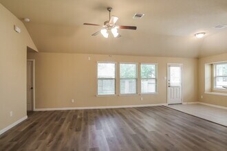988 Arbor Glen in Conroe, TX - Building Photo - Building Photo