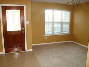 8406 Tararin Ln in Richmond, TX - Foto de edificio - Building Photo