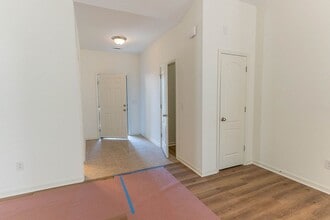 212 Mary Caroline Springs Dr in Mount Holly, NC - Building Photo - Building Photo
