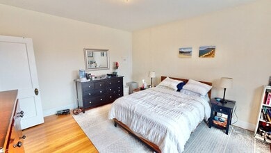 185 Winthrop Rd, Unit 1 in Brookline, MA - Building Photo - Building Photo
