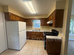 1303 Dana Debbie St in Jonesboro, AR - Building Photo - Building Photo