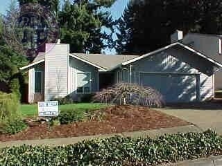21216 SW 90th Ave in Tualatin, OR - Building Photo