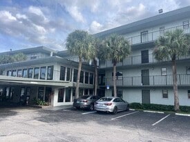 9440 SW 8th St in Boca Raton, FL - Building Photo