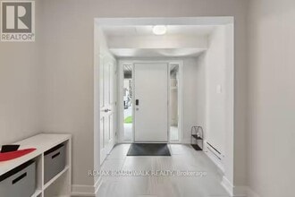 209 Anyolite Private in Ottawa, ON - Building Photo - Building Photo
