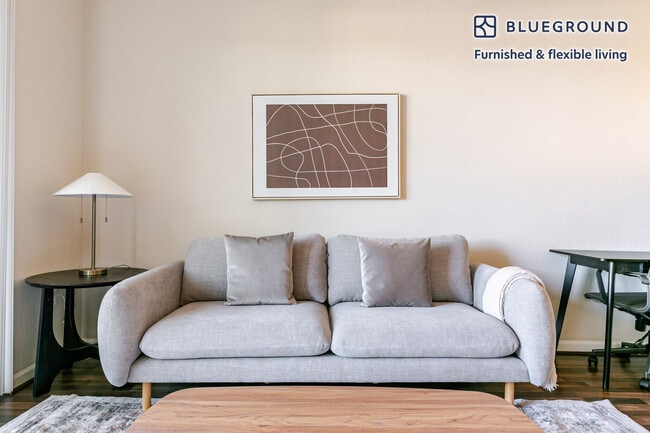 1051 Commodore Dr in San Bruno, CA - Building Photo - Building Photo