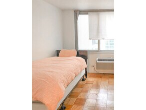 333 E 45th St-Unit -6D in New York, NY - Foto de edificio - Building Photo