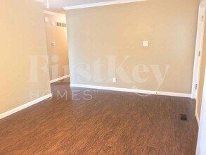 6380 El Serrano Dr in Florissant, MO - Building Photo - Building Photo